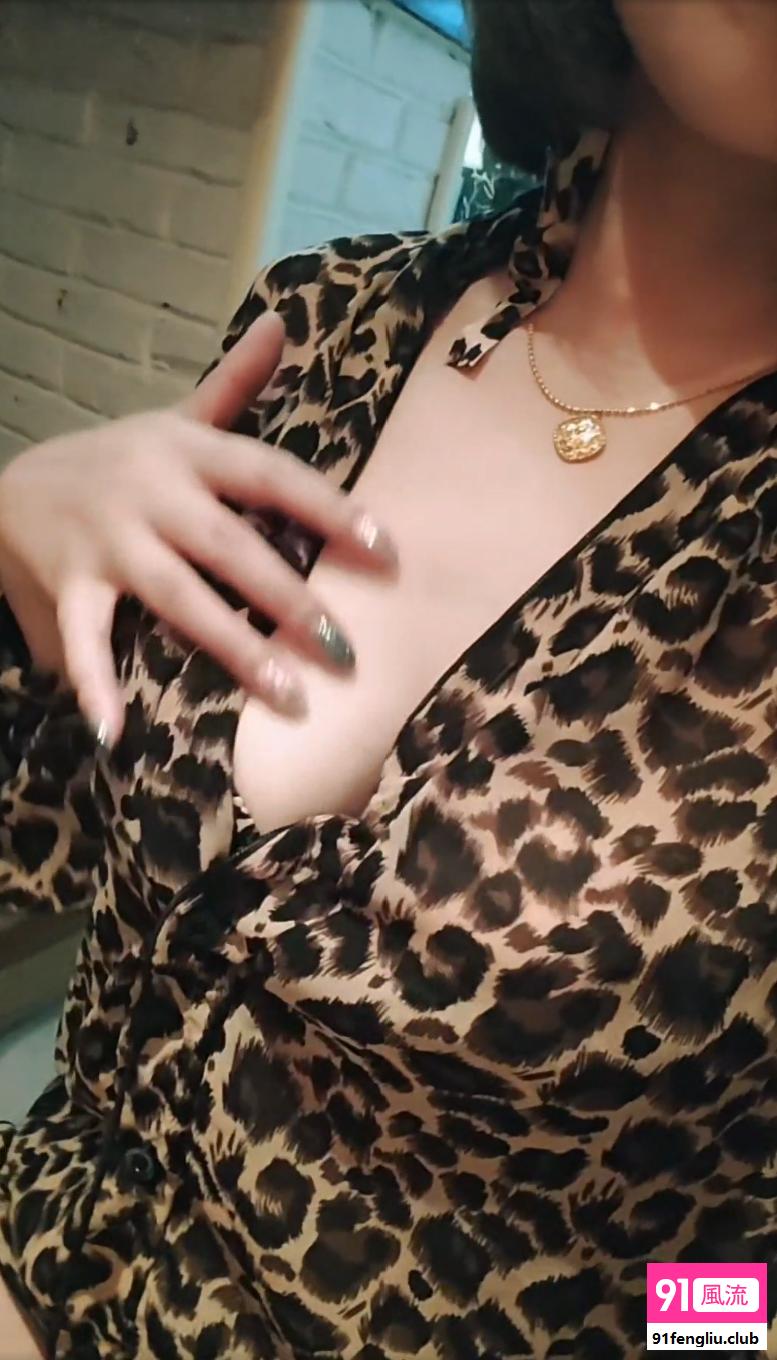 立水桥黑丝美腿瑜伽